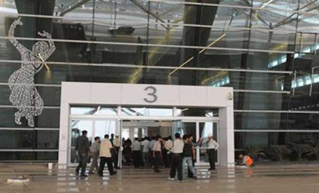 CISF detects huge cash with foreign passenger at IGI