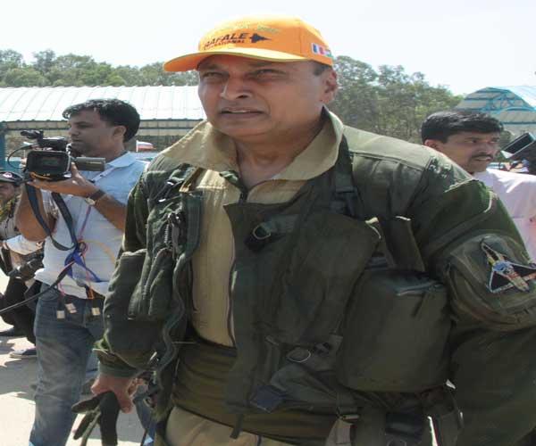 Anil Ambani flies in Rafale fighter