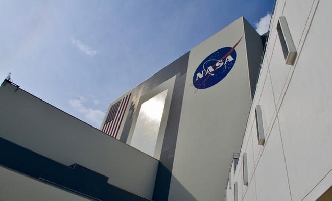 NASA to study previously unopened Apollo sample