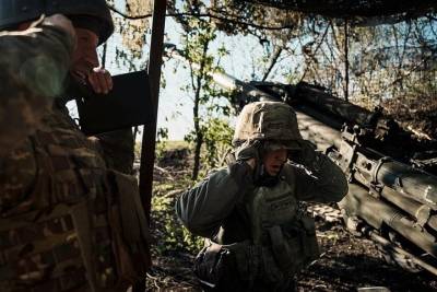 Russia claims Ukraine attacked bridges to Crimea