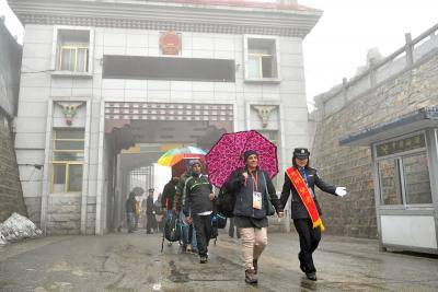 China’s military aggression deals big blow to border trade through Nathu La: Report
