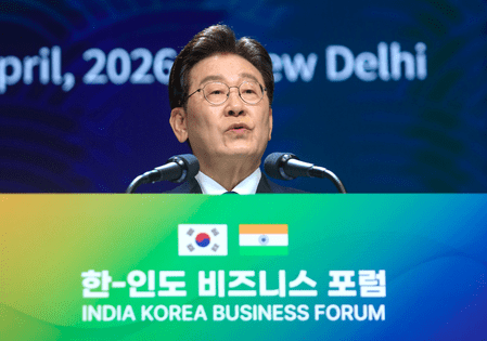 Mega development projects are for future, not approval ratings: Lee