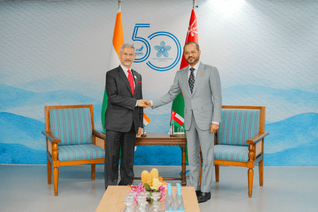 EAM Jaishankar meets counterparts from Netherlands, Oman in Manila